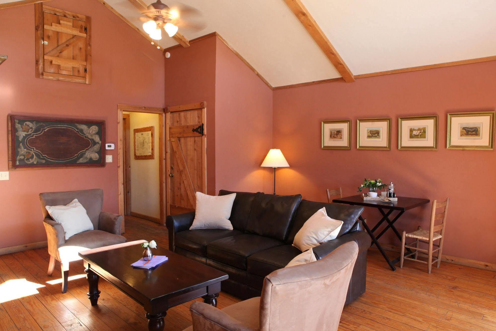 Hoffman Haus Bed & Breakfast Фредериксбург Екстериор снимка