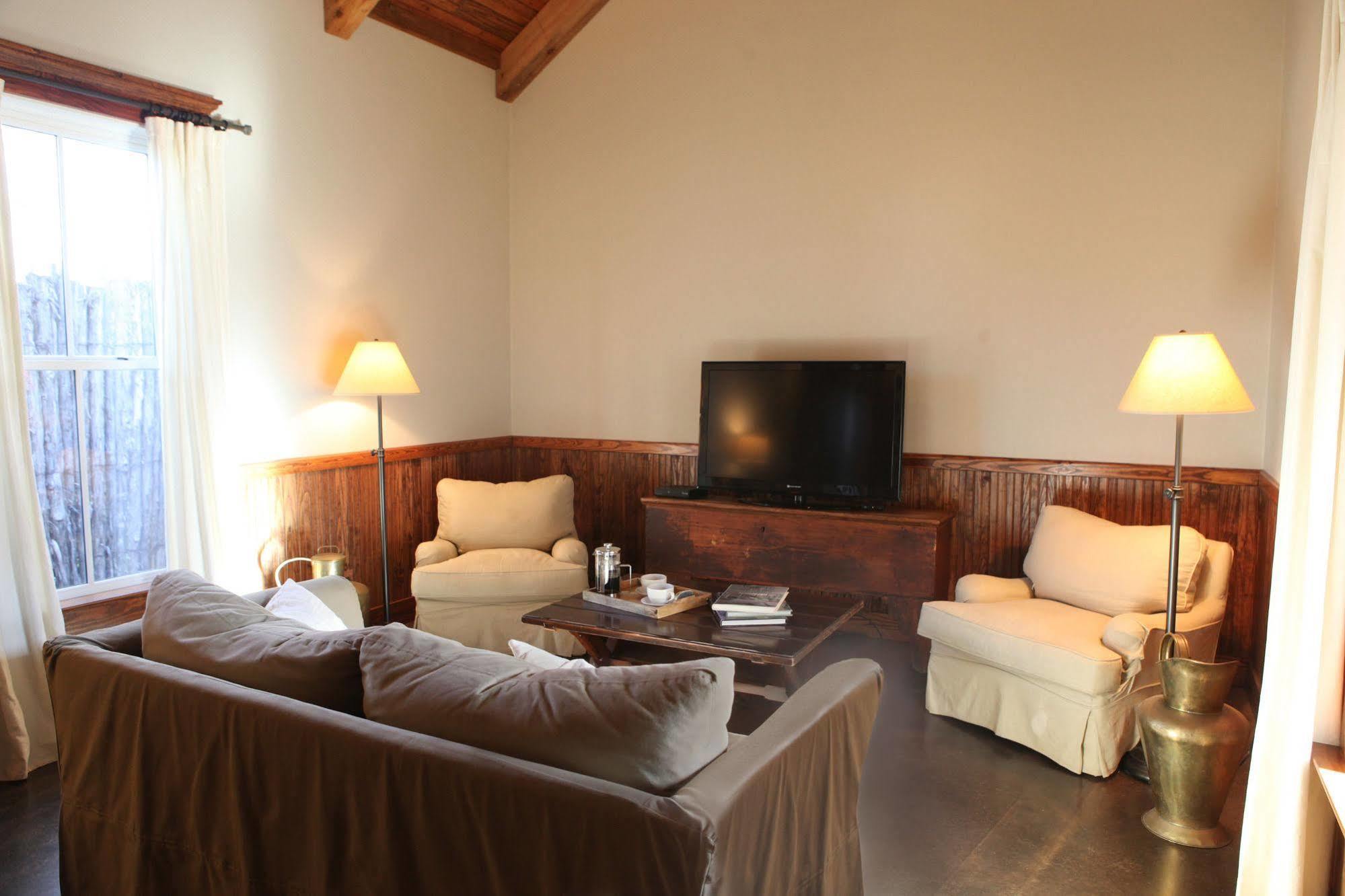 Hoffman Haus Bed & Breakfast Фредериксбург Екстериор снимка